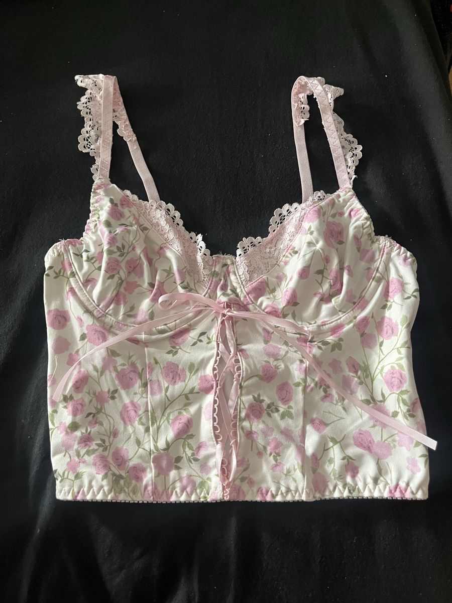 Top: Floral Print Corset Top – Nuovo (secondo la descrizione) da Olten venduto da sae_82z2