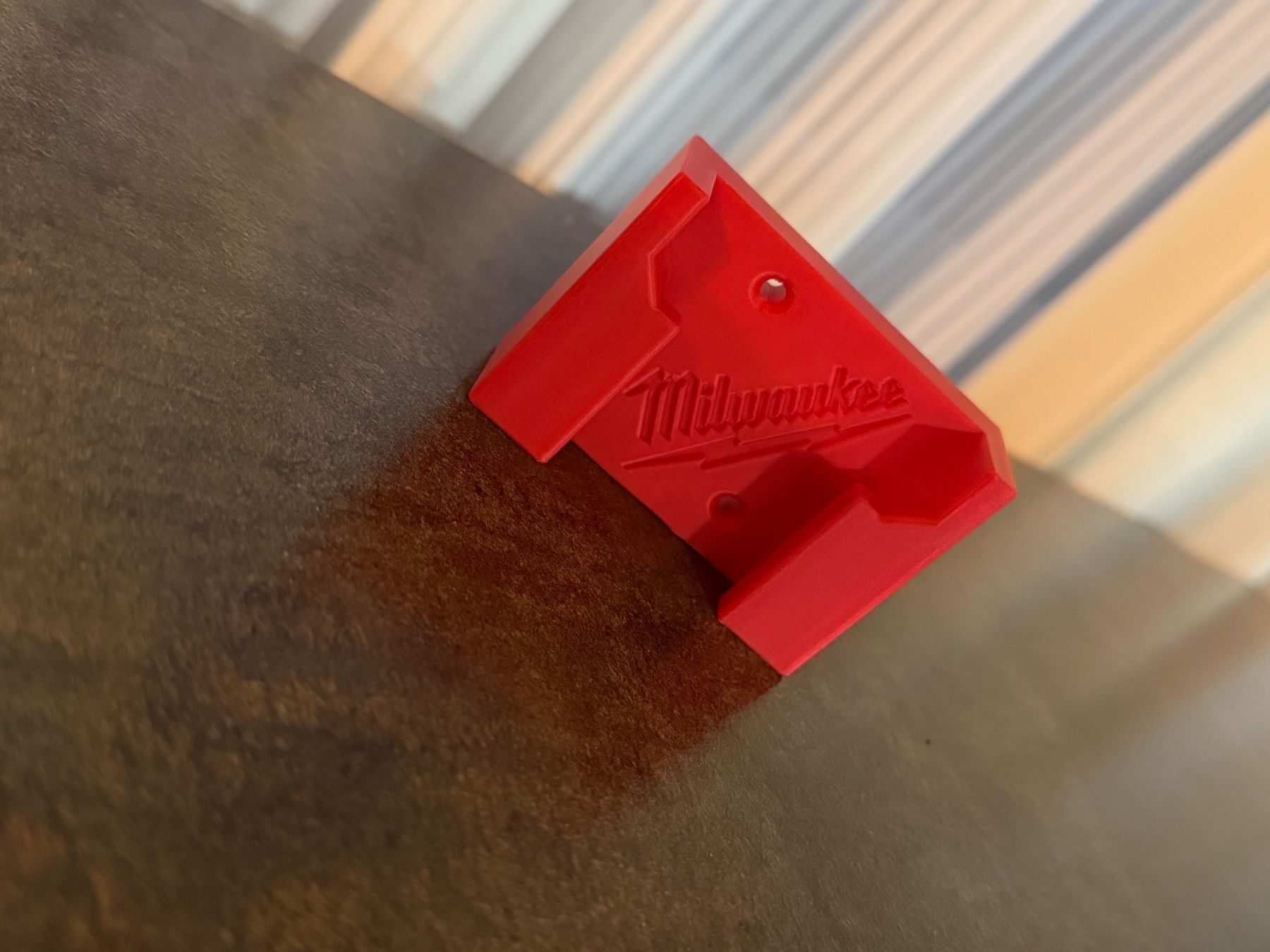 Supporti a parete: 1x Milwaukee Akku Halterung M18 – Nuovo (secondo la descrizione) da Uetliburg SG venduto da Pixel_Forge 1