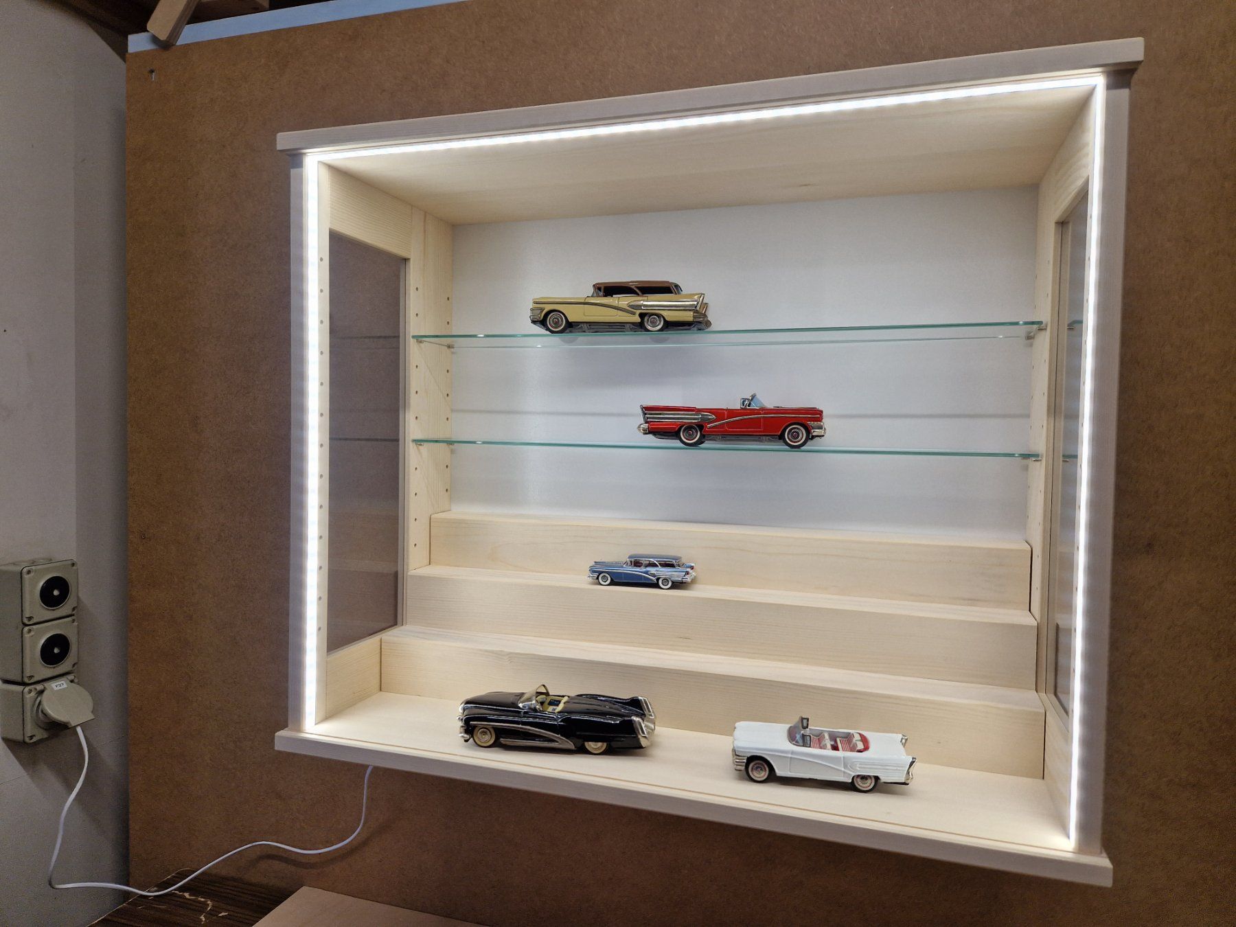 Corgi Toys Modellini d'auto: Vitrine mit Optionen zum Erweitern & Ausbauen – Nuovo (secondo la descrizione) da Heimberg venduto da h0realgood