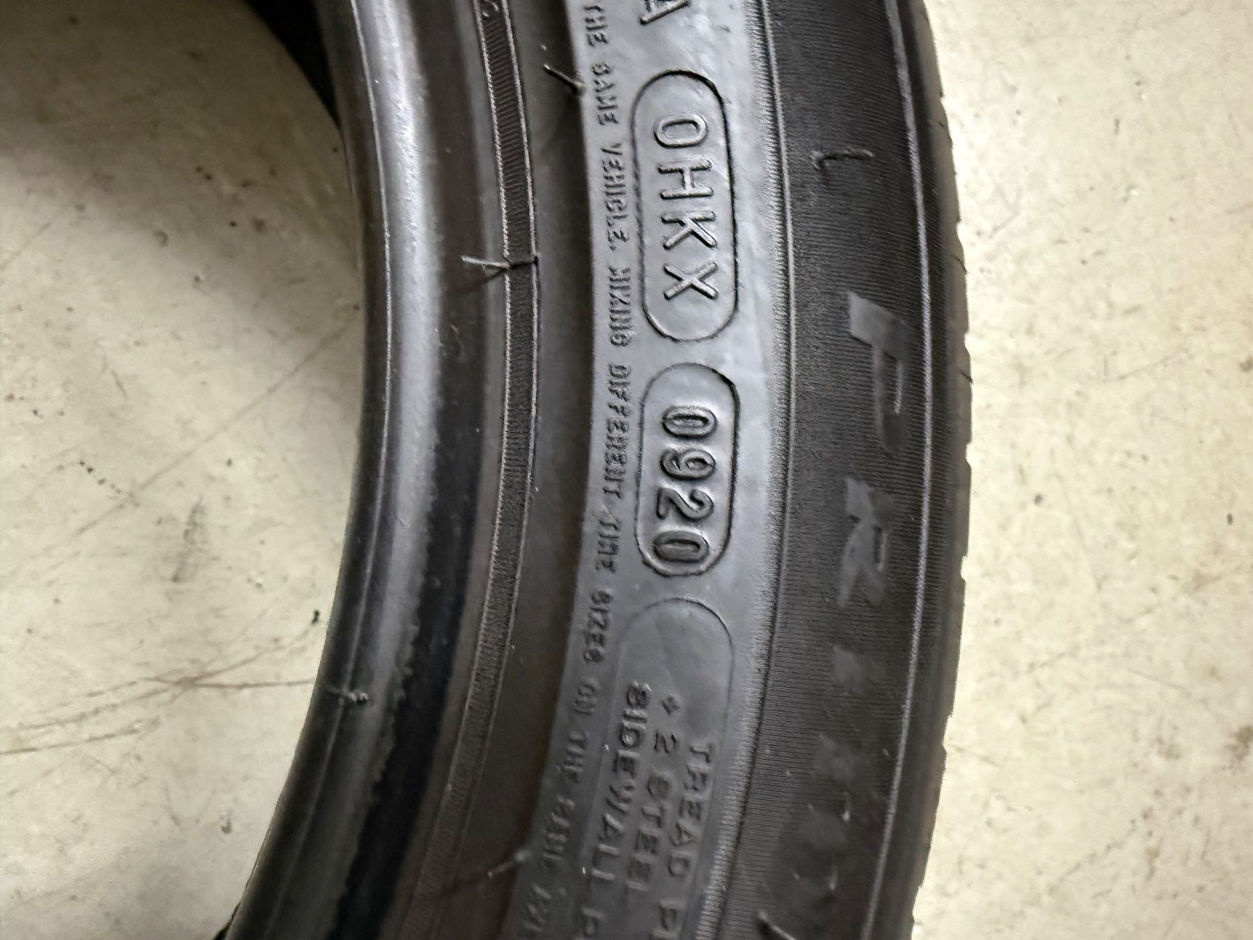 Sonstiges Schreiben & Zeichnen: Sommer Reifen 225/50 R17 – Gebraucht aus Neuenhof von BleronBytyqi6 2