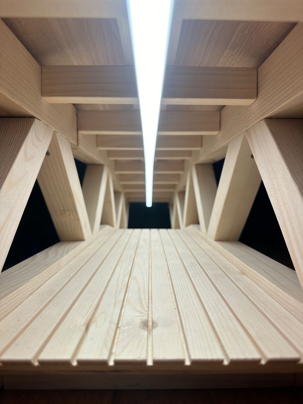 Modellbausätze & Standmodelle: Beleuchtetes Holzbrückenmodell – Gebraucht aus Hägendorf von Lab123 3