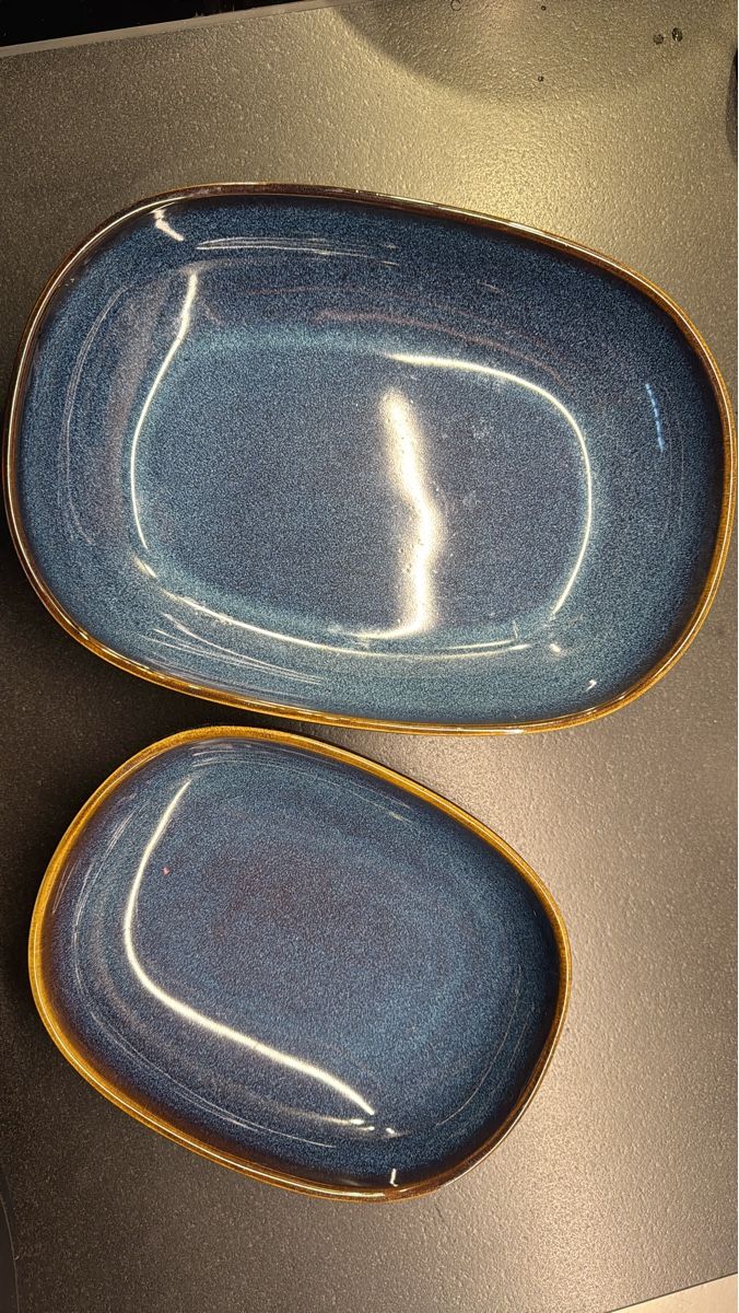 Ikea Piatti di portata: Zwei blaue Servierteller oval von IKEA – Usato da Bern venduto da nicole.ruprecht