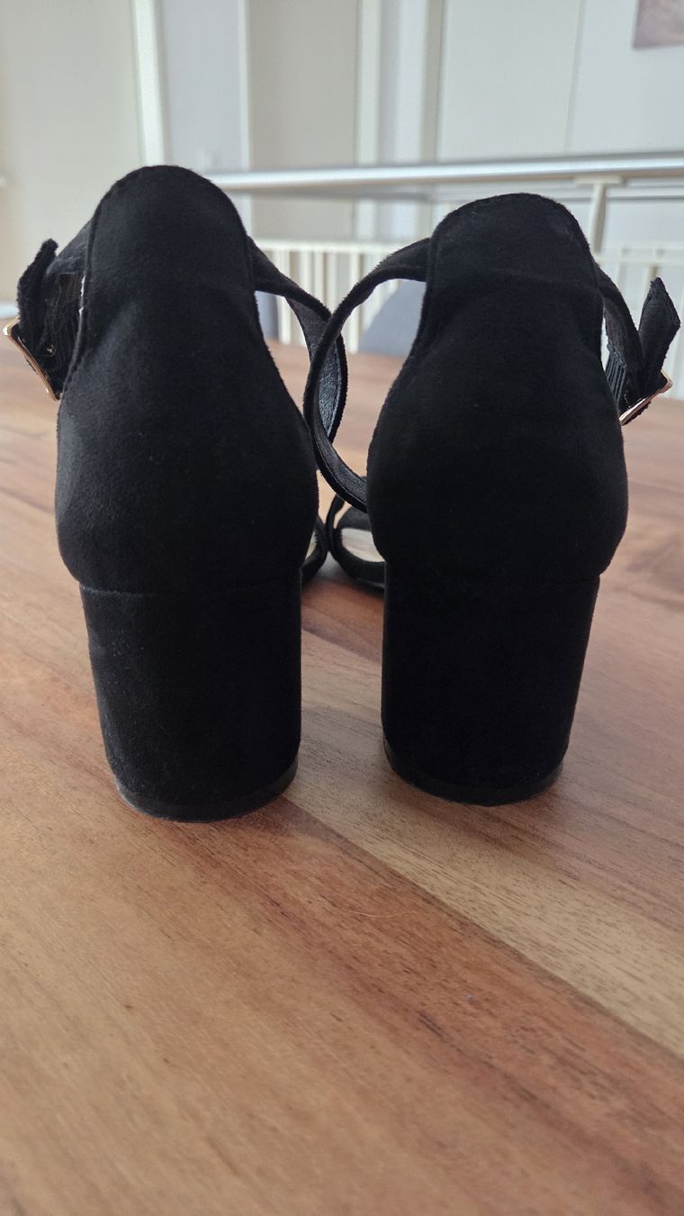 Damenschuhe: Sandaletten schwarz - Grösse 37  – Gebraucht aus Wohlen AG von steffi_Bee 3