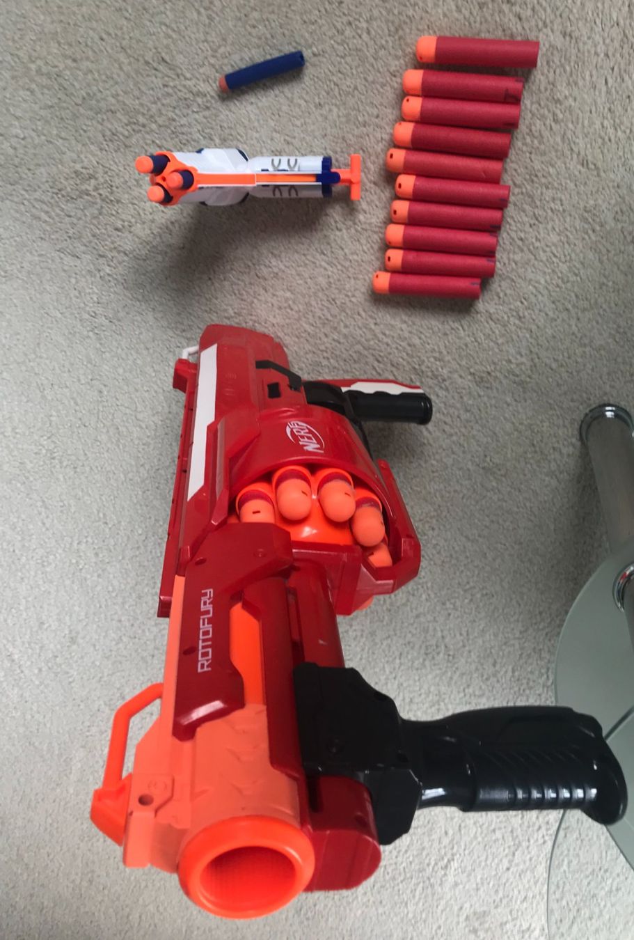 Nerf Giocattoli: NERF - MEGA RotoFury mit 20 Darts,  inkl. Elite-Pistole – Usato da Dürrenäsch venduto da Didaedi 2