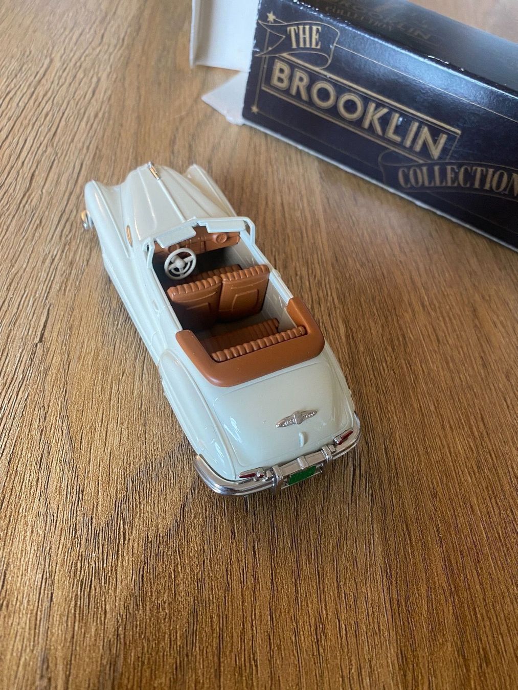 Modellini d'auto: 1/43e Buick Roadmaster de 1948 – Nuovo e nell'imballaggio originale da Châtelaine venduto da yves017 1