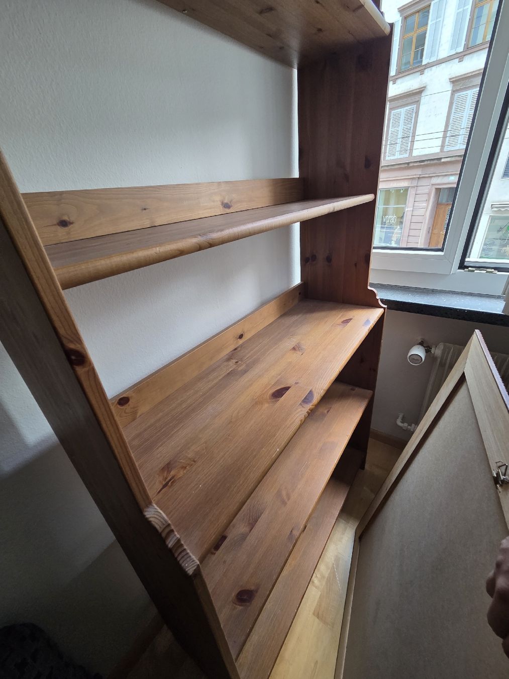 Scaffali: Regal Gratis (Shelf for free) – Usato da Basel venduto da g2f_7z6x 1