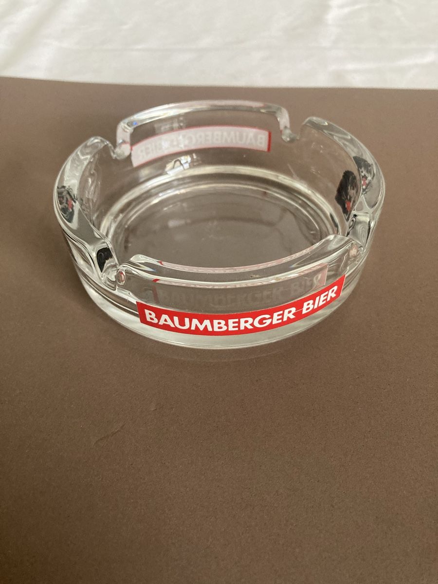 Portacenere: Aschenbecher Glas Baumberger Bier Durchmesser ca. 11cm – Usato da Aarwangen venduto da to-hirschi