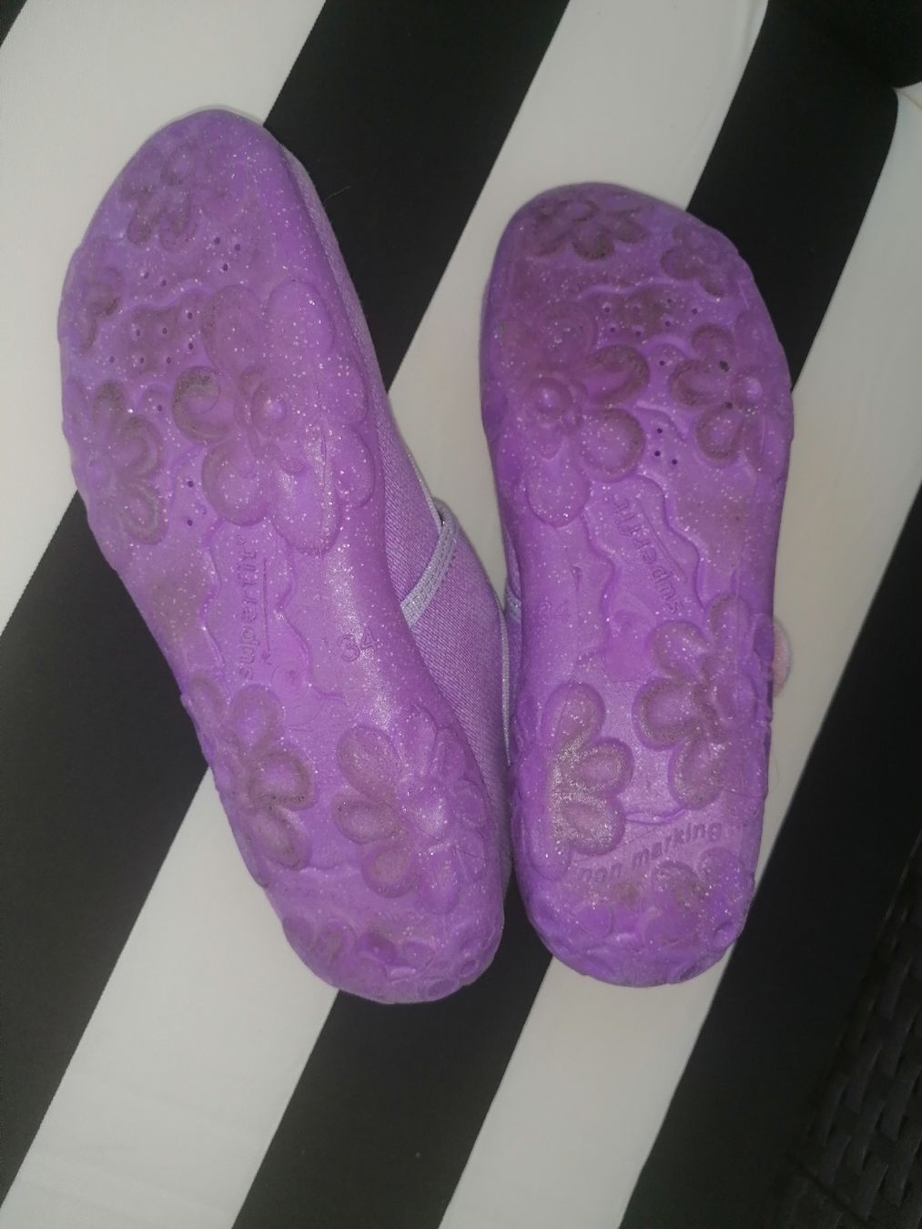 Schuhe für Jungen: Pantoufles superFit gr 34 – Gebraucht aus Bassecourt von Adeli16 1