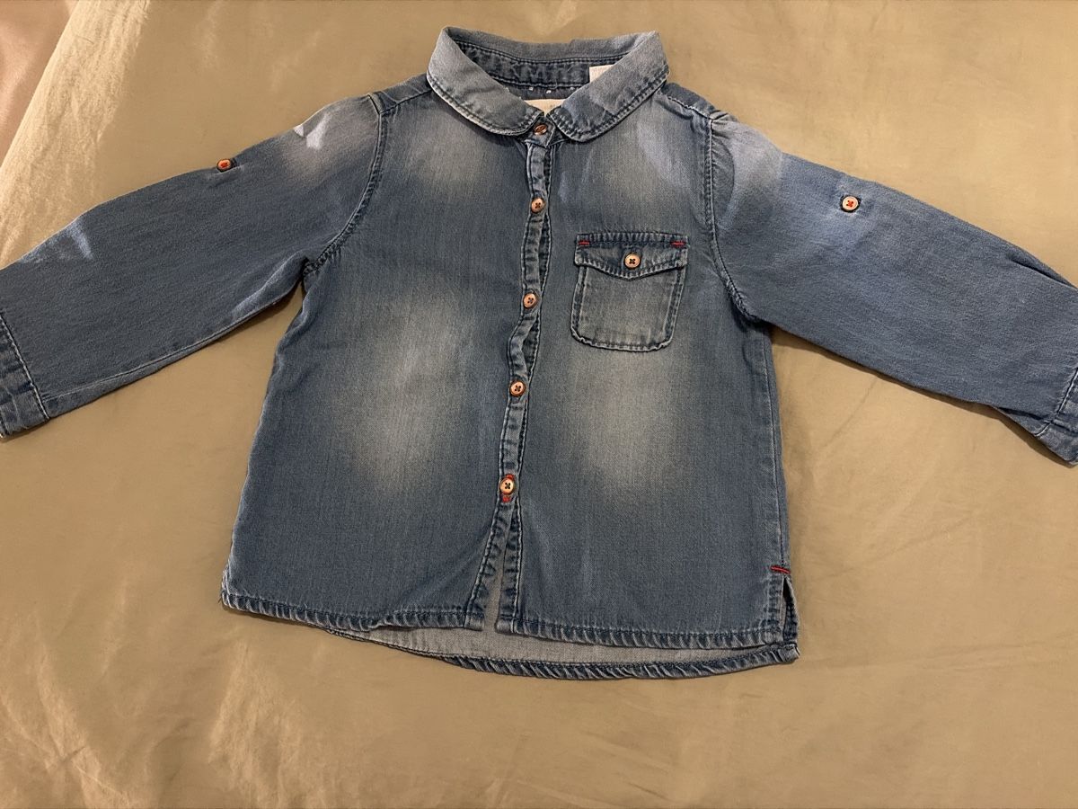 Zara Chemises, Tops & T-shirts: Jeanshemd Zara – D'occasion à Cham par Johnny5