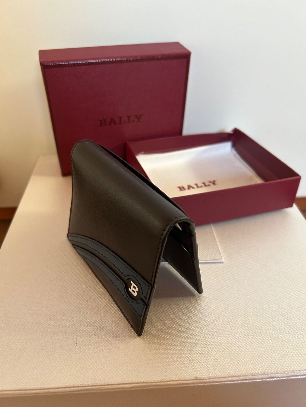 Bally Portafogli: Bally double cardholder leather. NEW with box – Nuovo e nell'imballaggio originale da Muzzano venduto da Sidney_3