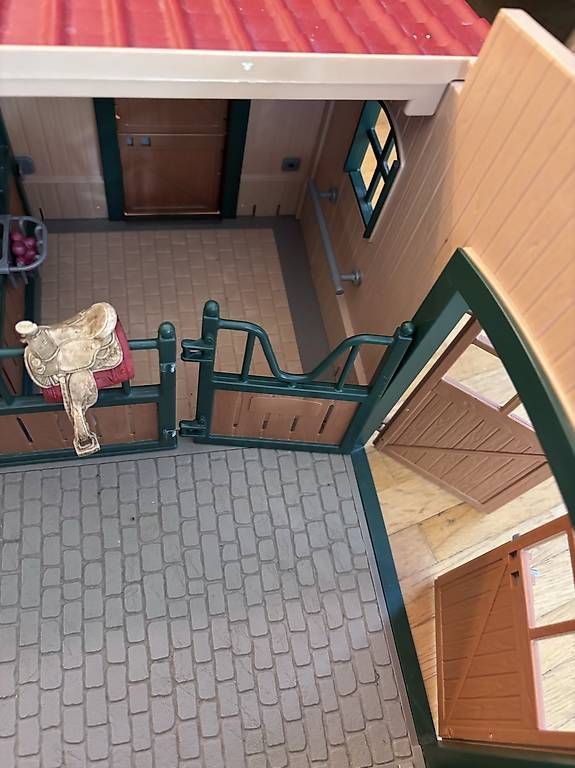 Giocattoli: Schleich Pferdestall – Usato da Aarau Rohr venduto da mia_guapa 4