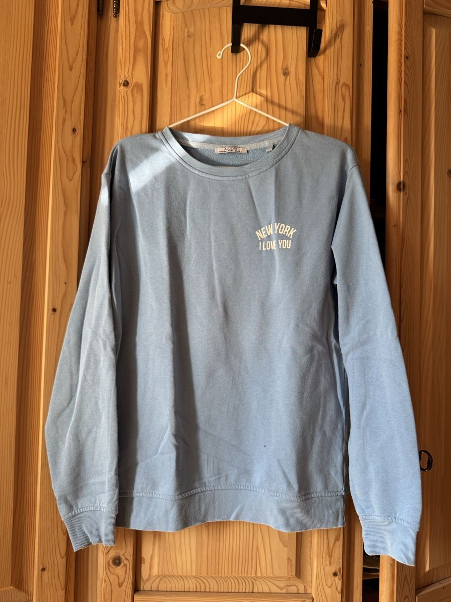 Pulls & Sweat-shirts: Alcott Pullover, Grösse L, hellblau, New York-Print – D'occasion à Hergiswil NW par kaufe_bei_kaufmann
