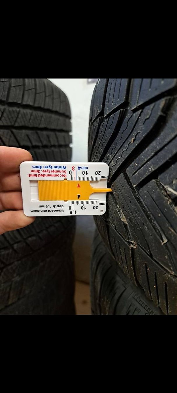 Michelin Pneumatici & Ruote complete: Felgen mit Winterpneu – Usato da Schänis venduto da boh_6skh 2