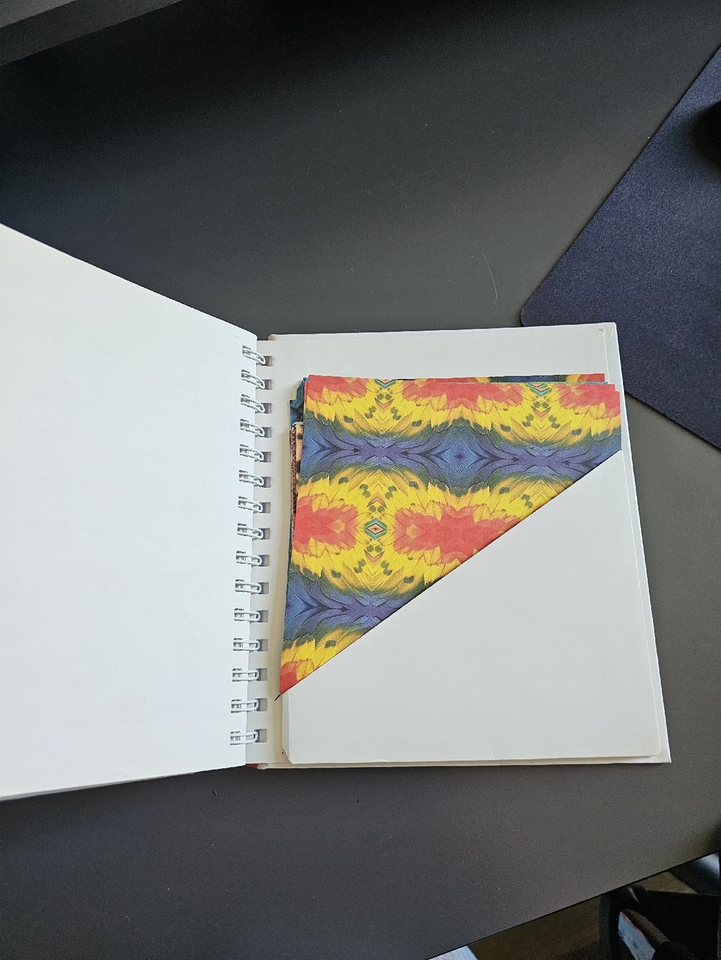 Bücher: Origami Buch mit Origamipapier  – Gebraucht aus Grellingen von JJJJ93 1