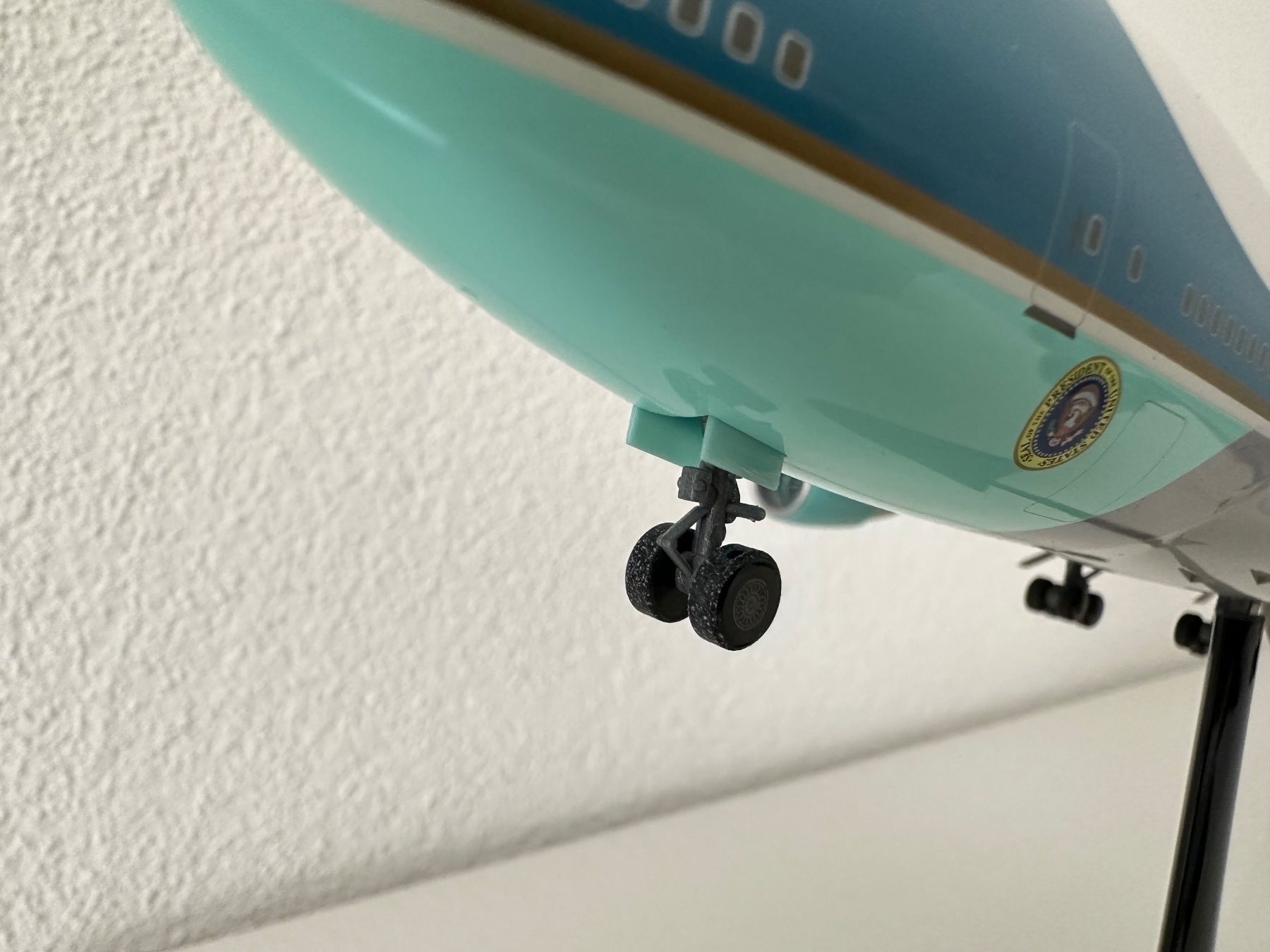 Herpa Modellbausätze & Standmodelle: Boeing 747 Air Force One 1:200 – Gebraucht aus Wolfhausen von  5