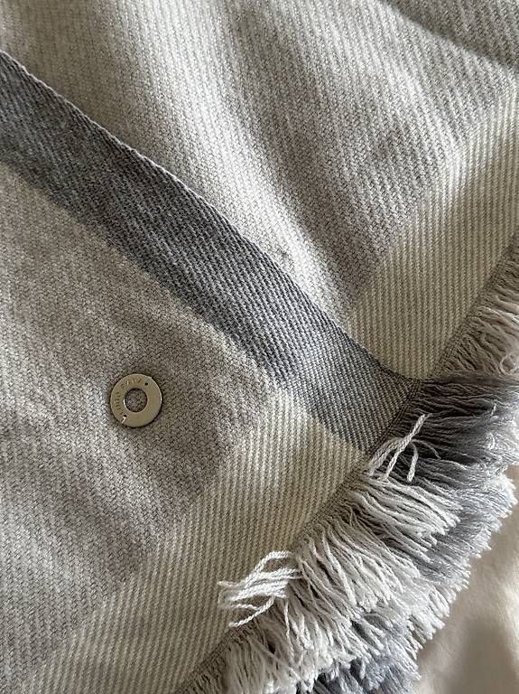 Decken: Loro Piana Cashmere Plaid – Gebraucht aus Zollikerberg von sop_p82l 2
