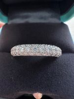 Tiffany & Co. 3-Reihiger Eternity Ring mit Pavé Diamanten