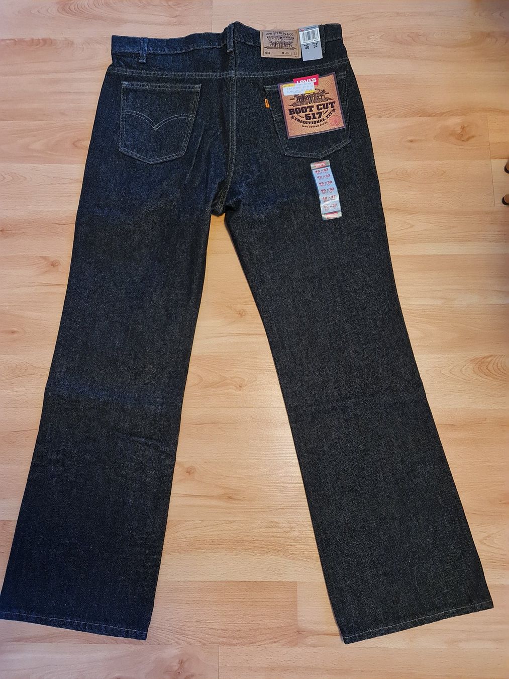 Levi's Jeans: LEVI'S Boot CUT 517 Dark W40/L32 – Nuovo (secondo la descrizione) da Embrach venduto da Ta89 1