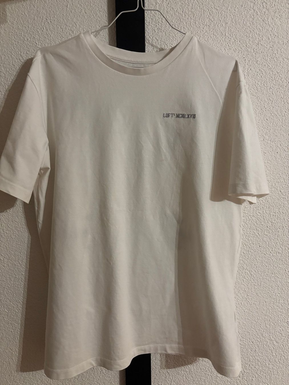 T-shirt: Loft T-Shirt Unisex – Nuovo (secondo la descrizione) da Stallikon venduto da ulv_k7jj 1