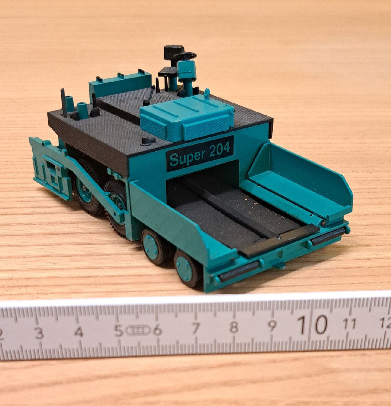 Kit di modellismo & Modellini statici: Super 204  ??? (Belag Einbaumaschiene) – Usato da Dietlikon venduto da kosta.katoglou
