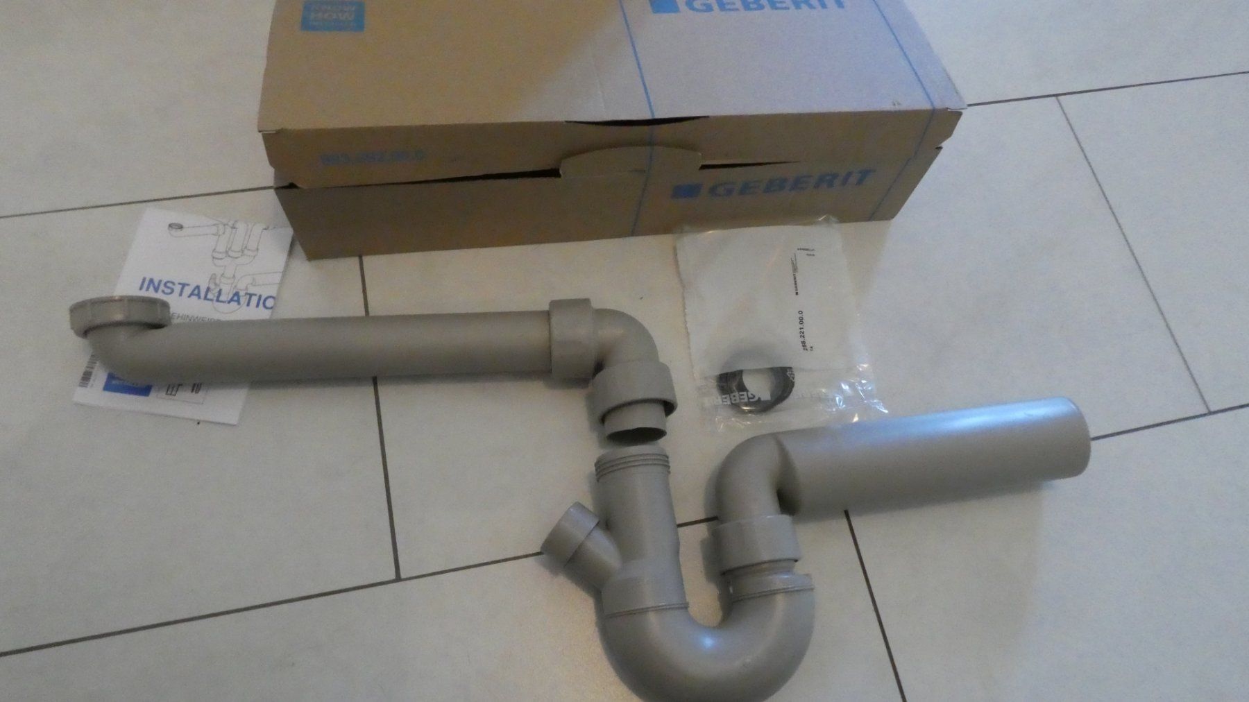 WC: Geberit Syphon 152.800.06.1 granitgrau – Neu (gemäss Beschreibung) aus Lausen von Vectrex1