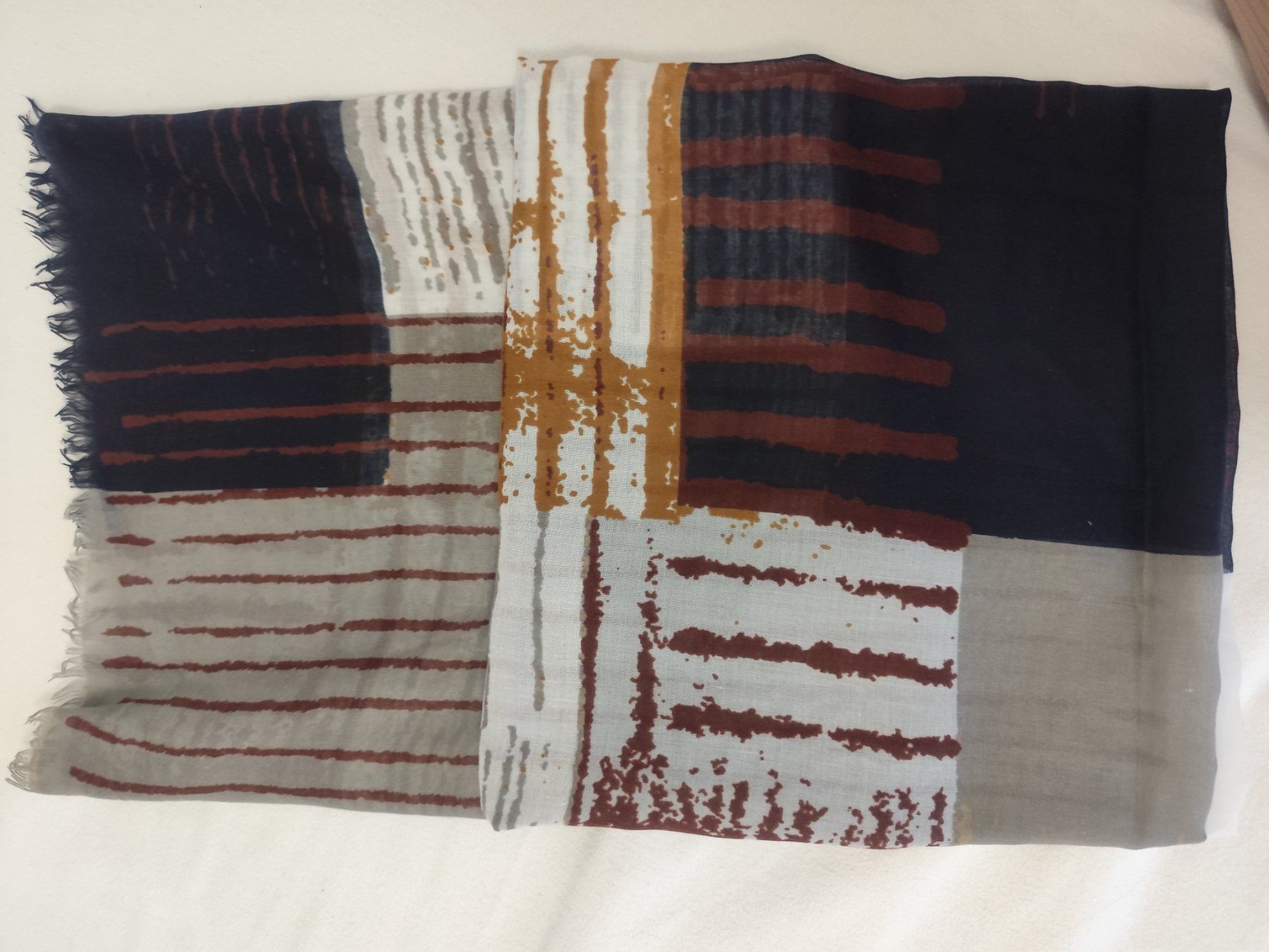 Foulard & Sciarpe: S.Oliver Schal, Top Zustand, Fransenoptik – Usato da Locarno venduto da DarjaRonco 2