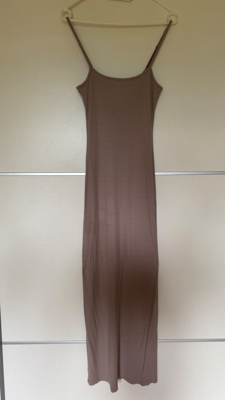 Kleider: Robe longue New Yorker – Gebraucht aus Bulle von Math2601