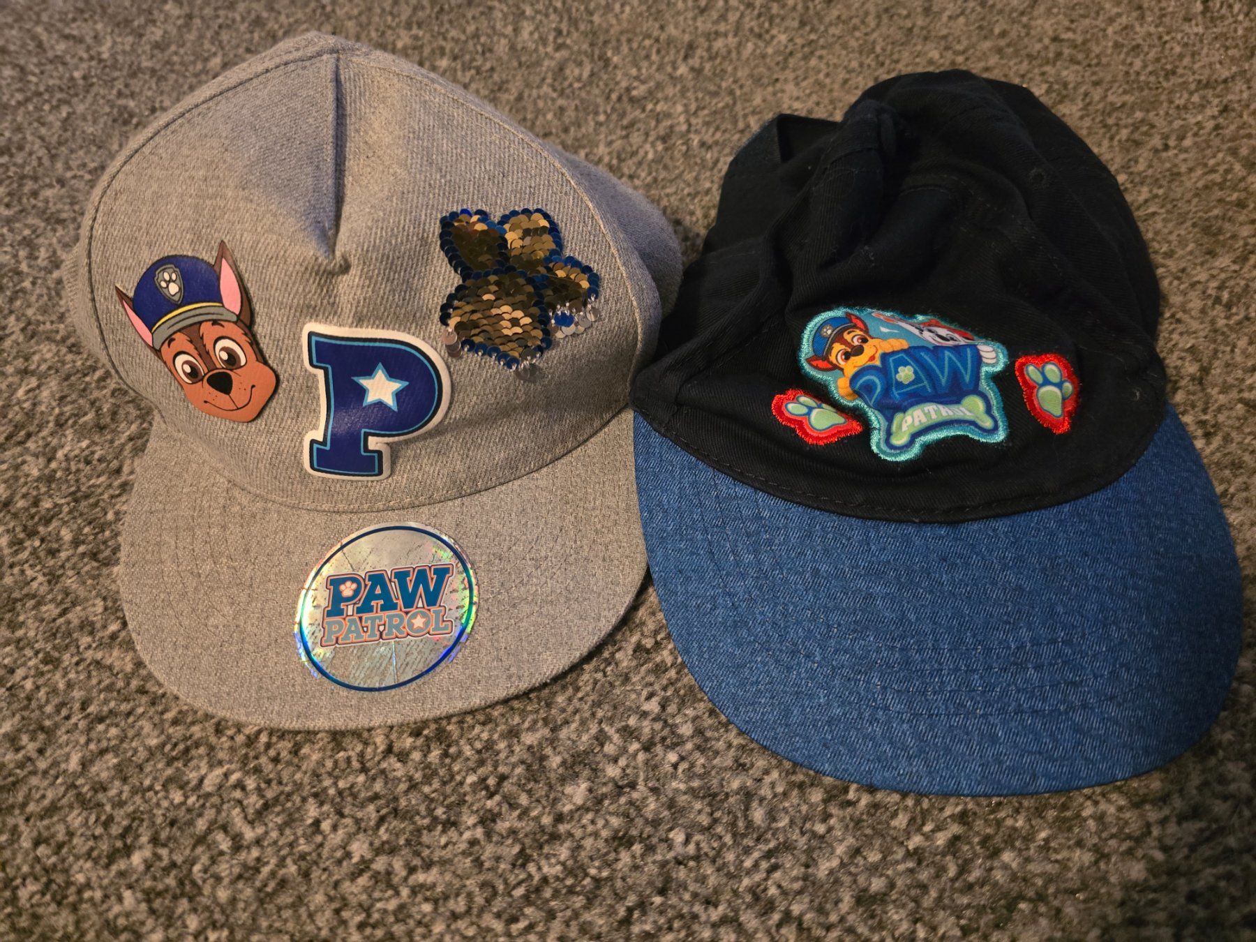 Sonstige Jungenkleidung: 2 Kappe Paw Patrol Grösse 54 – Gebraucht aus Unterentfelden von Panda-87