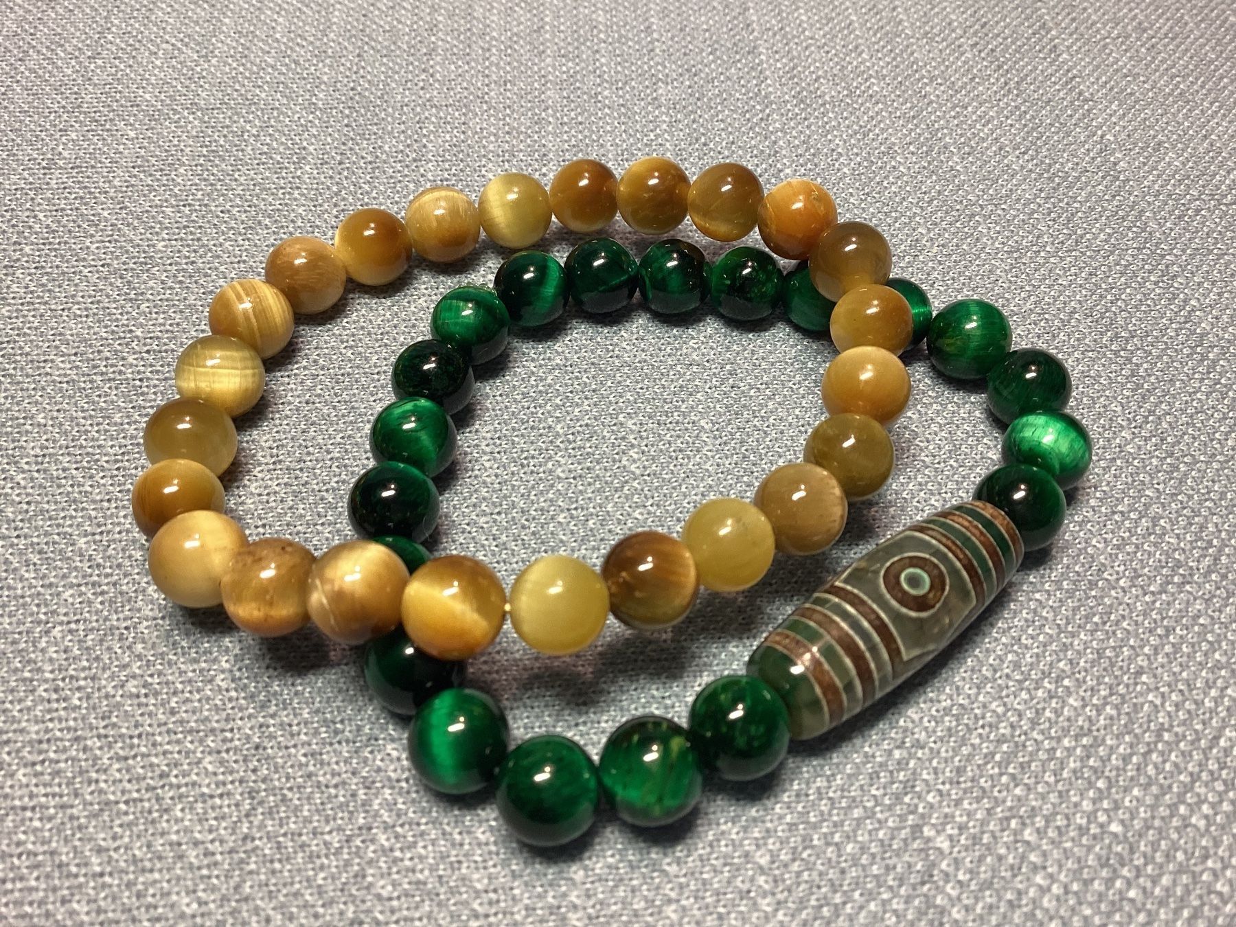 Bracciali & Braccialetti: Heilstein Edelstein Armbänder: Tiger Eye + Dzi Stein – Nuovo e nell'imballaggio originale da Laax venduto da kri_95f5 6