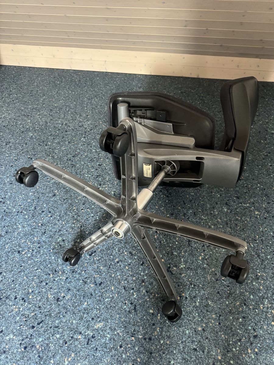 Giroflex Chaises: Bürostuhl Giroflex – D'occasion à Cham par matap1 3