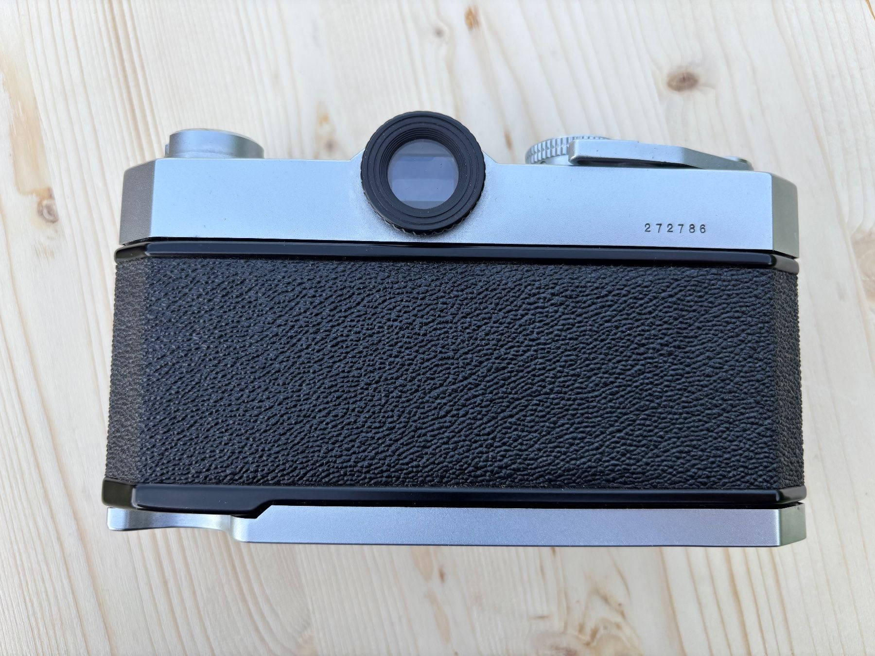 Konica Appareil photo: Konica Autoreflex T – Défectueux à Feldbach par Olive1 8