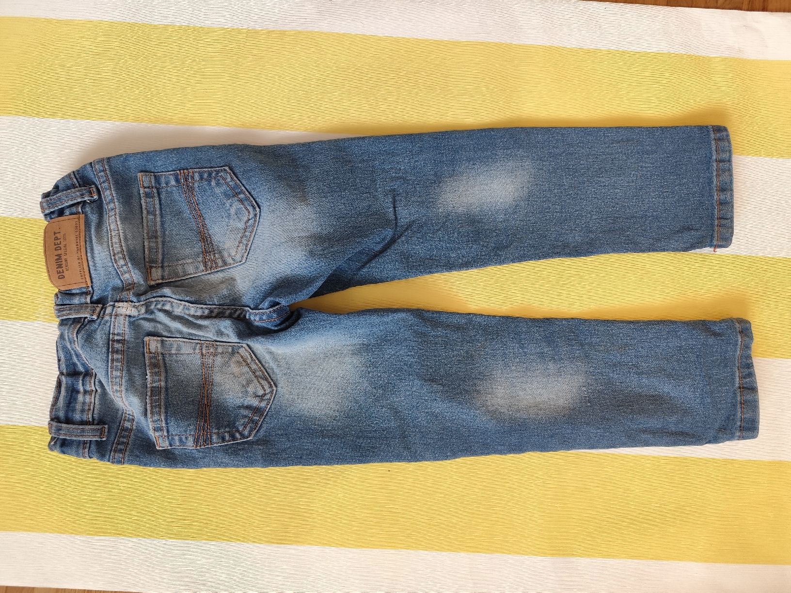 Jeans: Jeans. Gr. 4 – Usato da Widen venduto da isa_zz9b