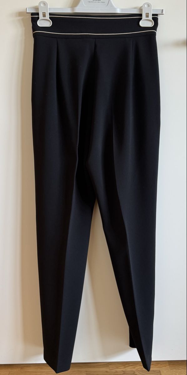 Max Mara Pantaloni: Pantalon Max Mara Pianoforte Noir, T.34 – Nuovo (secondo la descrizione) da Morges venduto da sandy069 1