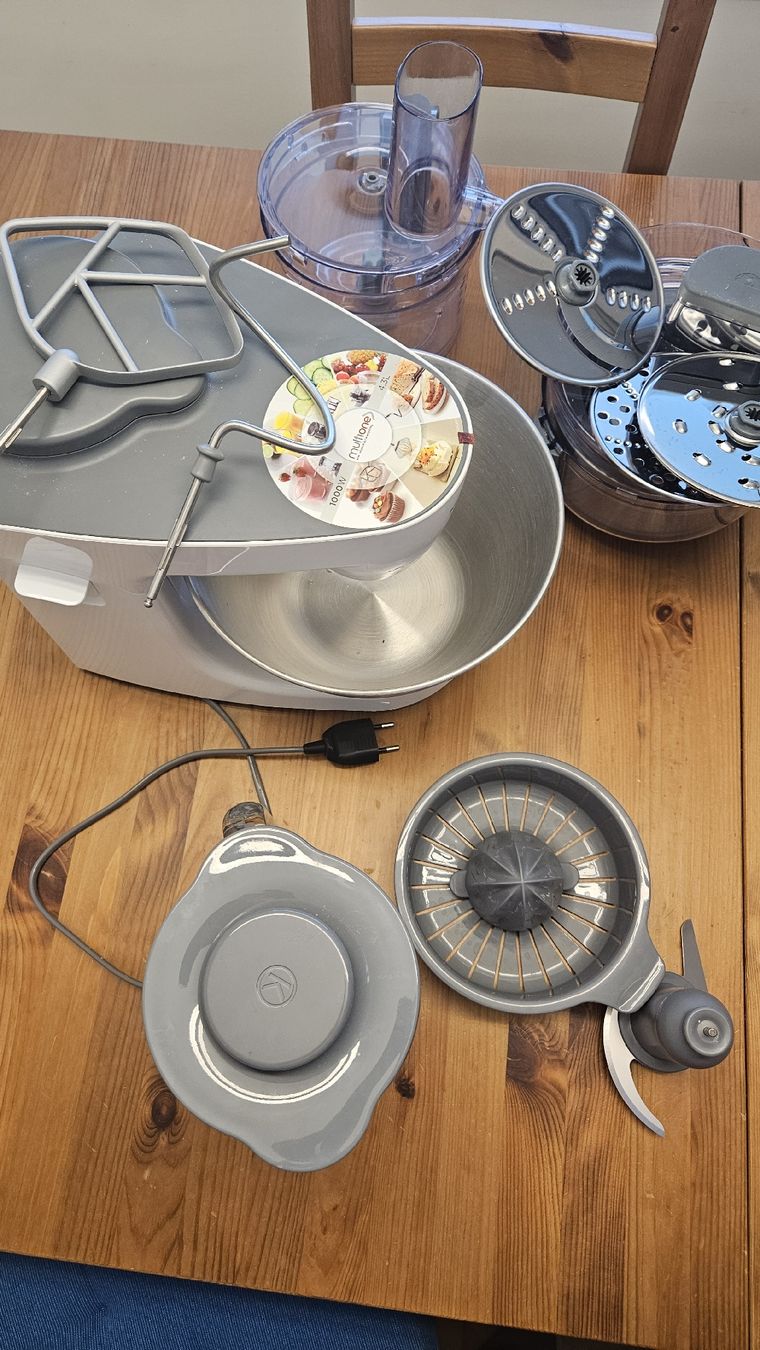 Kenwood Küchengeräte: Kenwood MultiOne Kitchen Machine with accessories – Gebraucht aus Zürich von mar_sd7g 1