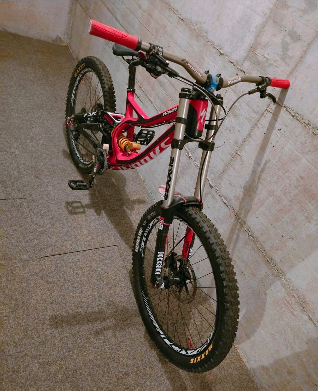 Specialized Biciclette: Downhill Bike Specialized S - Work – Usato da Gampel venduto da jlkma