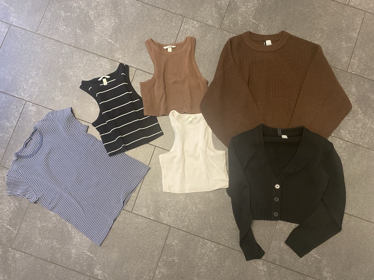 H&M Lotti di vestiti: Kleiderset 6-teilig Sommer Gr. S – Usato da Baar venduto da kamasija