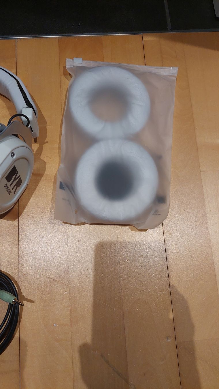 Beyerdynamic Casques audio: Beyerdynamic Custom One Pro weiss – Neuf (Voir description) à Arisdorf par GoodJoice 2