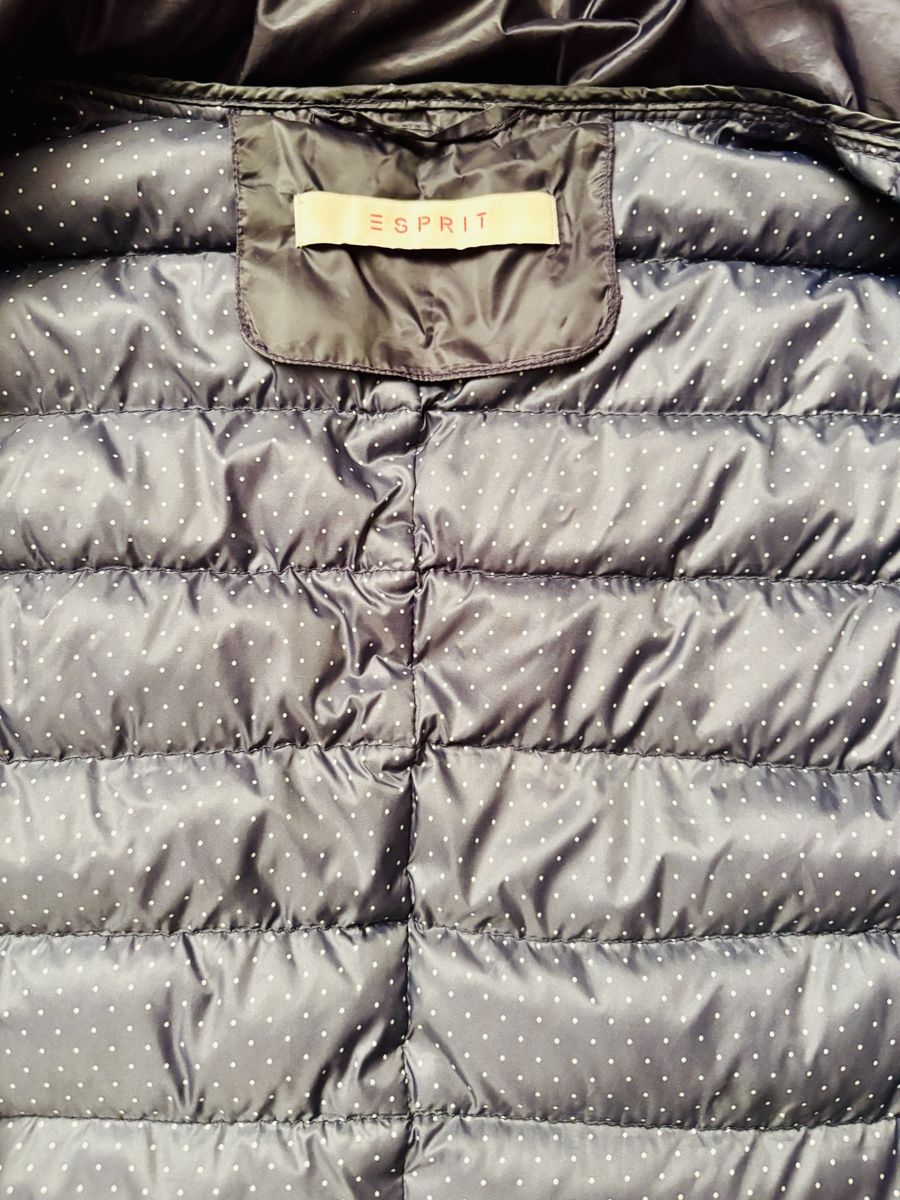 Esprit Gilets & Westen: Esprit Daunenweste dunkelblau Grösse 42 – Gebraucht aus Ennetbürgen von Evelyne_G 2