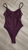 🆕 Figurbetonter Body - XS - Dunkles Beerenrot