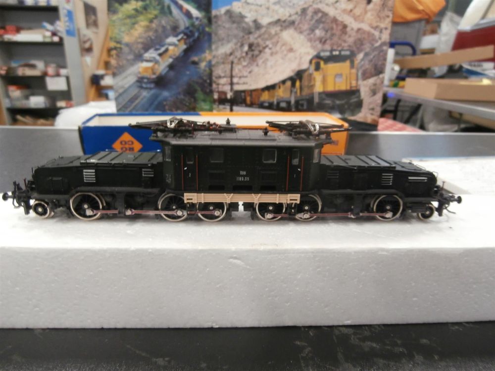Locomotive électrique Roco HO 1/87 - DR BR E71 33 - Analogique Courant Continu