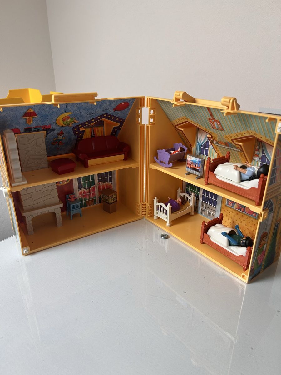 Playmobil Giocattoli: Playmobil Haus mit Einrichtung – Usato da Bern venduto da NILES8575 1