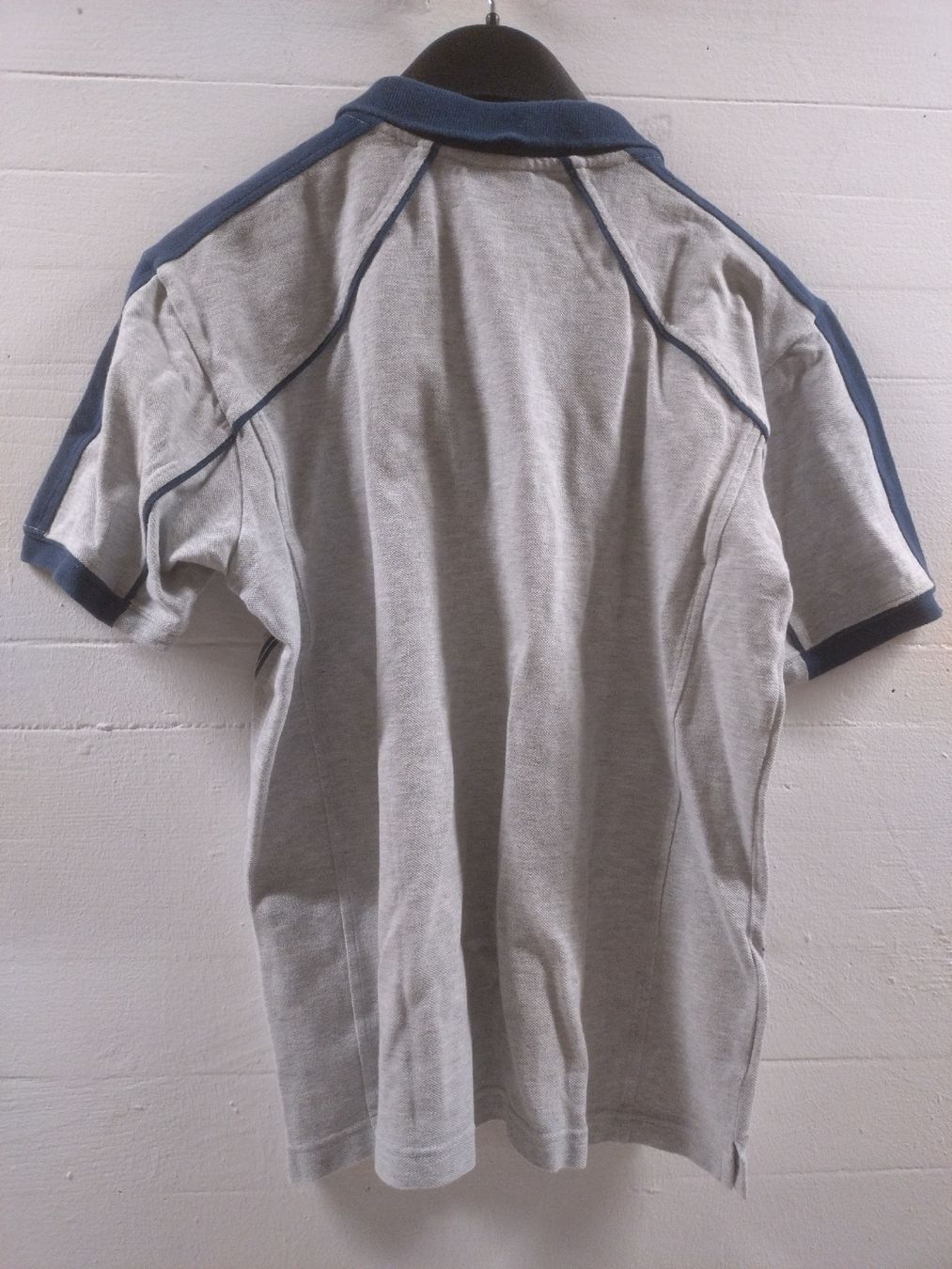 Magliette Polo: Polo Mizuno gris et bleu, Taille S – Usato da Farvagny-le-Grand venduto da LaCaverne 3