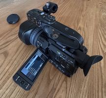 JVC GY-HM200E Digital Camcorder