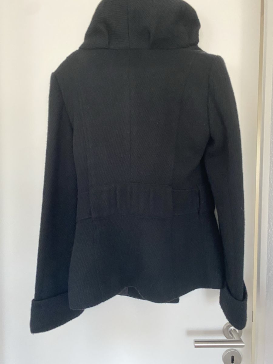 Cappotti: Schwarzer Mantel  – Usato da Gretzenbach venduto da Lina.67 1