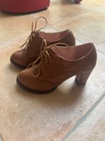 Chaussures marron talon bloc style Oxford pointure 37