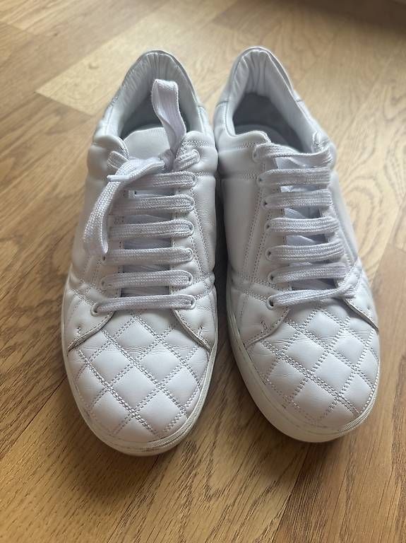 Scarpe da donna: Burberry Sneakers Size 36 – Usato da Erlenbach ZH venduto da mau_sk2v 2