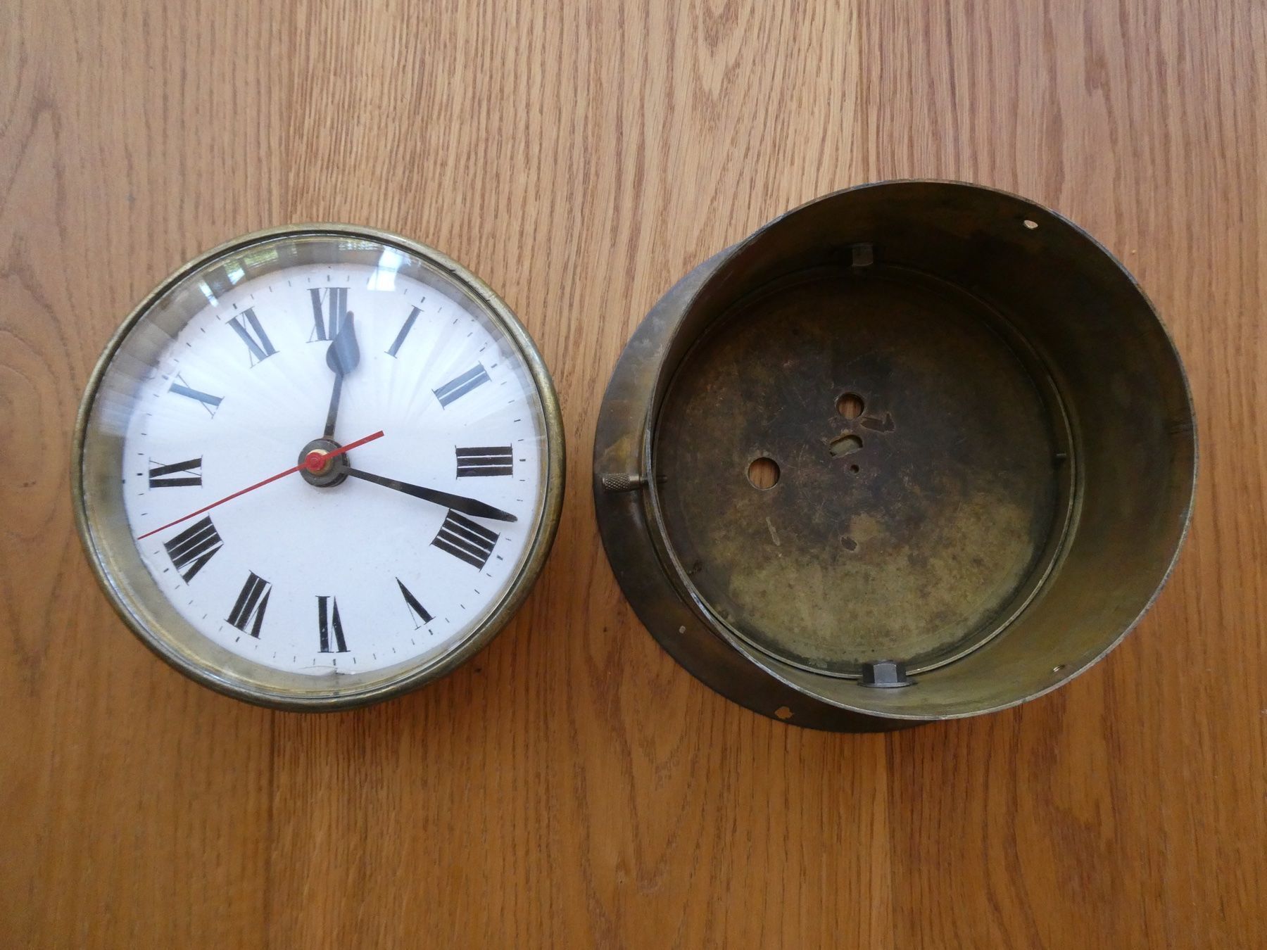 Orologi: Uhr in einem massiven Messinggehäuse – Usato da Lüchingen venduto da Eeizo