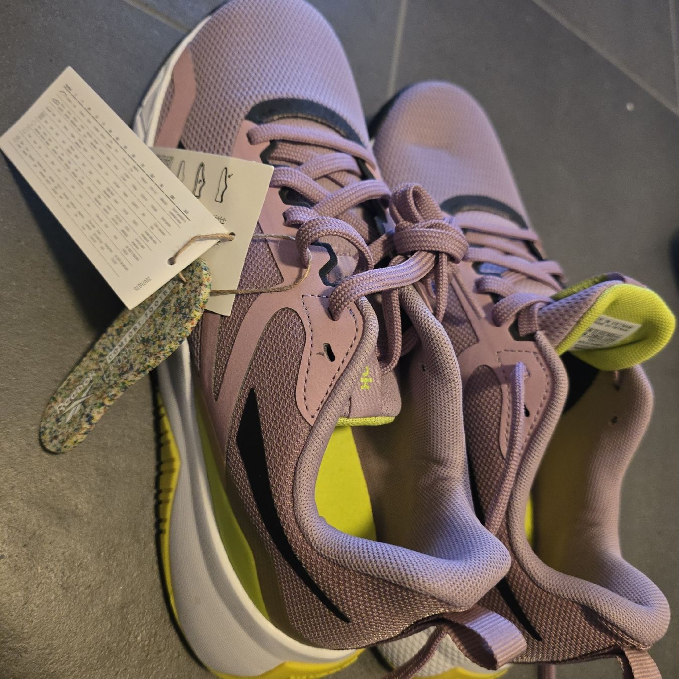 Reebok Scarpe da donna: Reebok  – Nuovo e nell'imballaggio originale da Zürich venduto da lar_d9pc 3