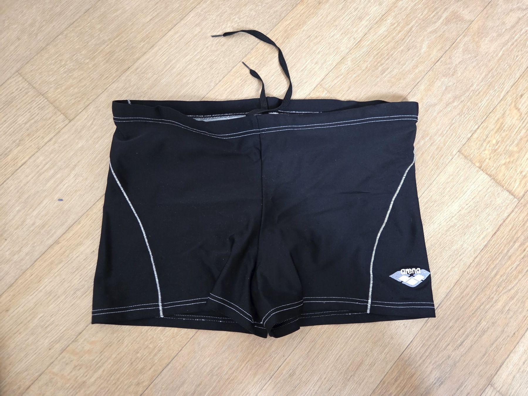 Arena Costumi da bagno: Short de bain Arena noir, Taille 36 – Usato da Carouge GE venduto da Franllo