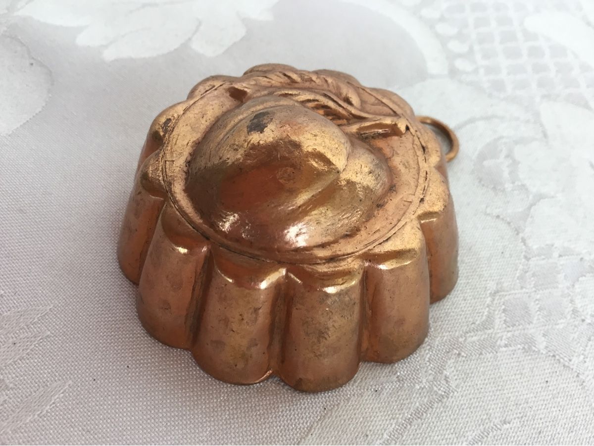 Moules à gâteaux: Älteres Backvörmchen aus Kupfer – D'occasion à St. Gallen par chamilla 2